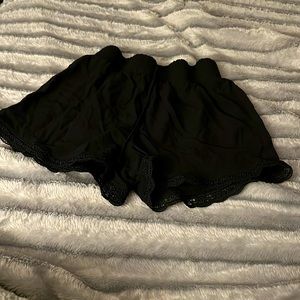 Brand Ardene. Size medium.